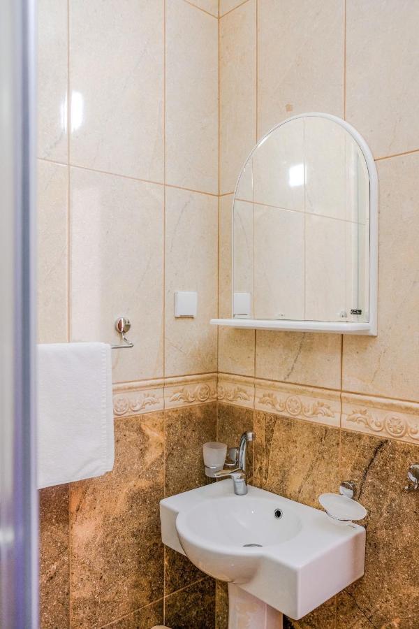 Vila Adriatik Ulcinj Exterior photo