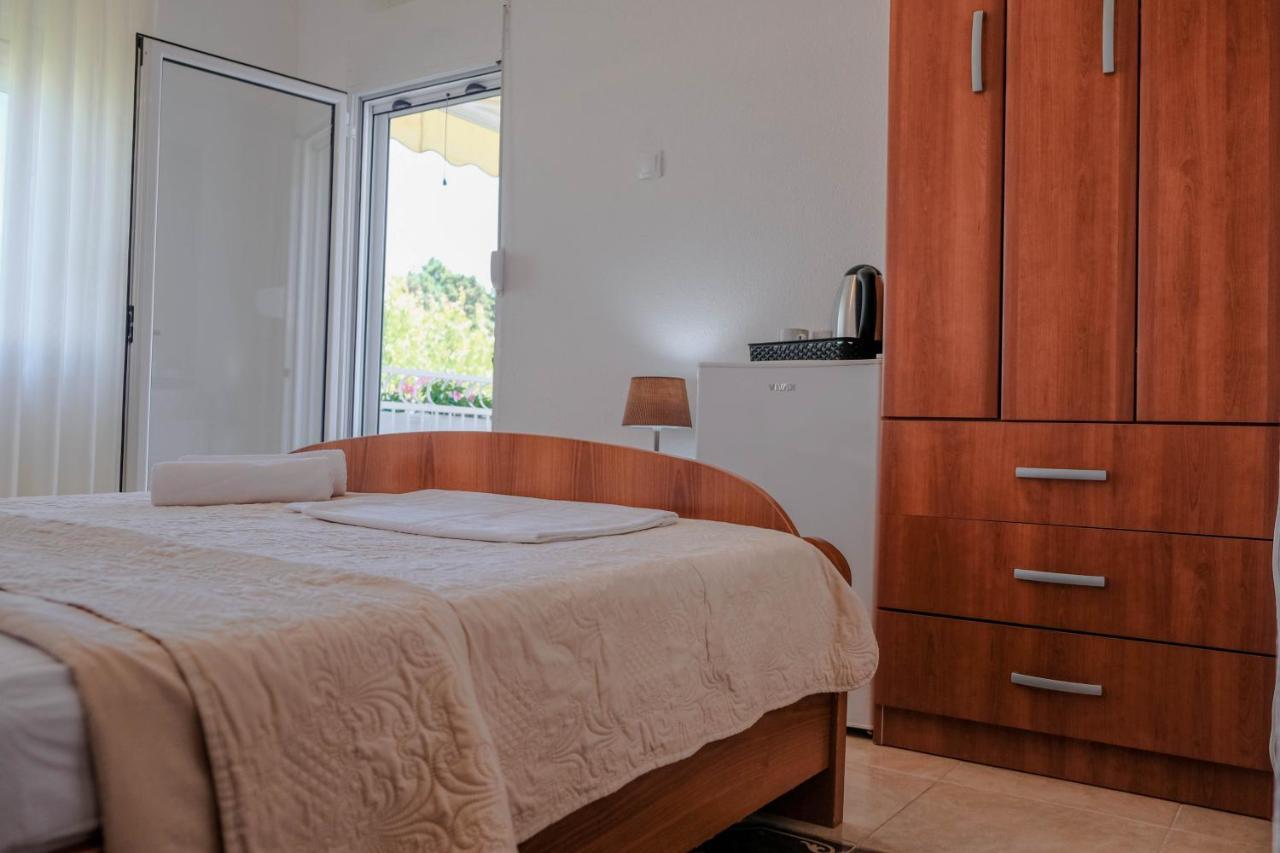 Vila Adriatik Ulcinj Exterior photo